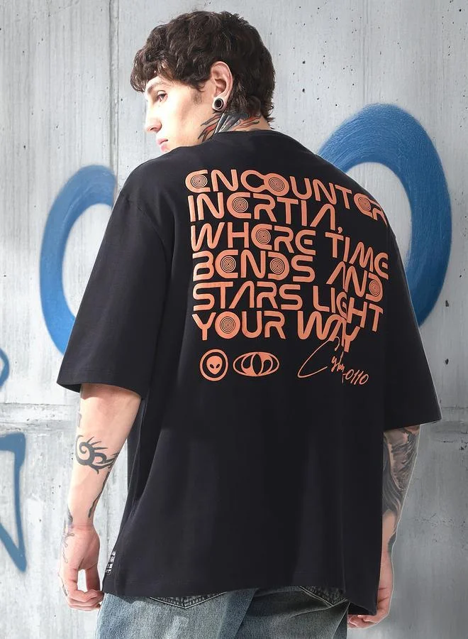 هوبرهولمي تيشيرت رجالي فضفاض بطبعة سايبورغ